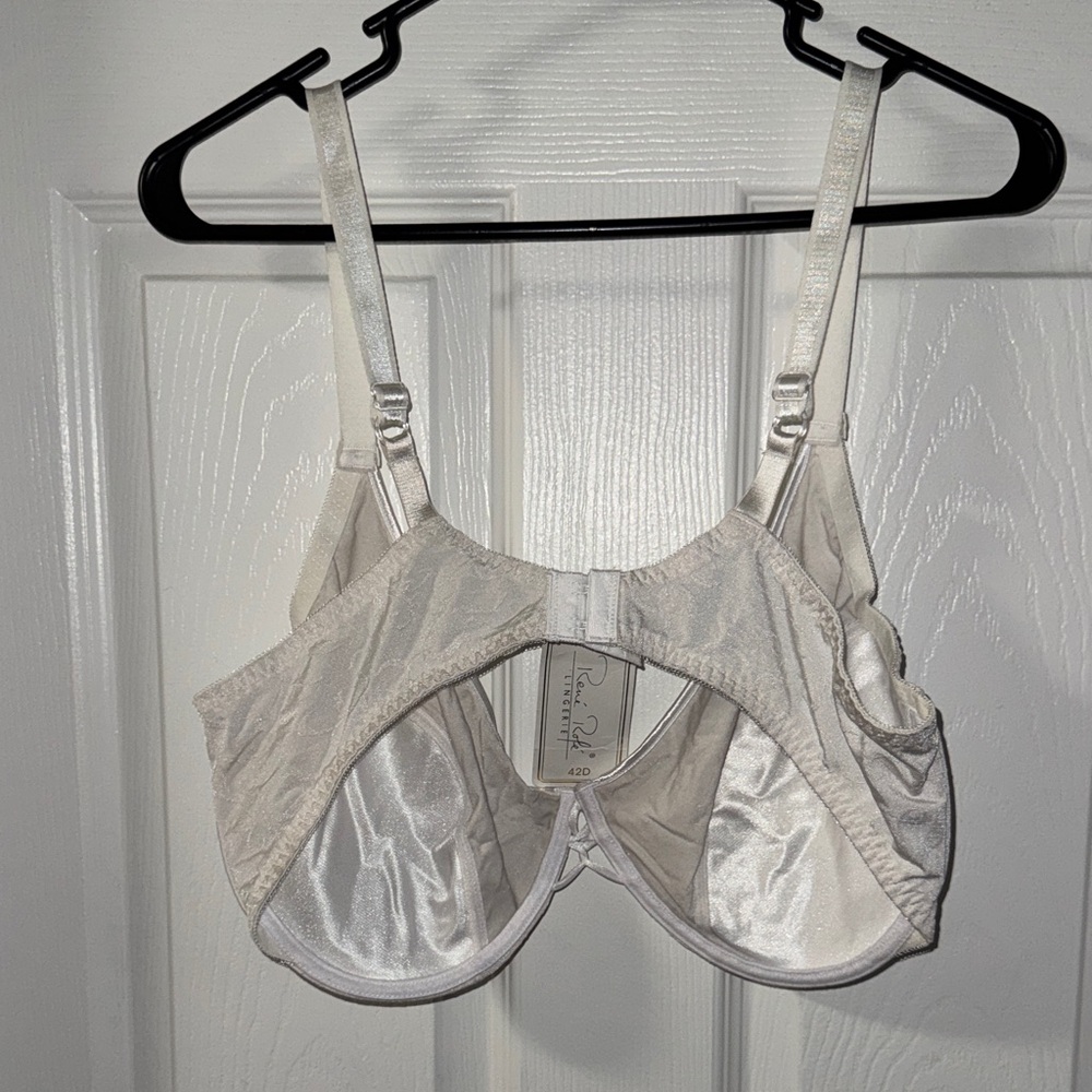Rene Rofe Cream Lace Bra - Picture 4 of 4